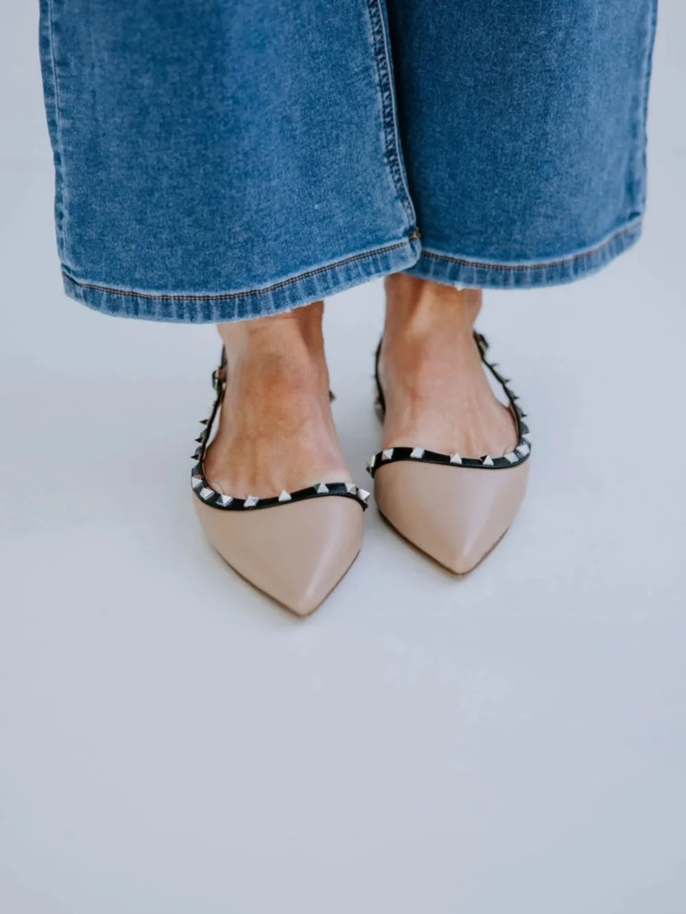 Berness Slingback Flats Size 8 Beige Black Studded Pointed Toe Slip On New - Picture 2 of 11